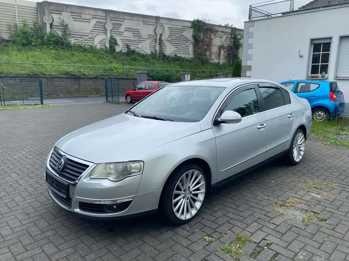 Gebraucht VW Passat Highline 160 PS (117 kW) 2008 Silber Limousine