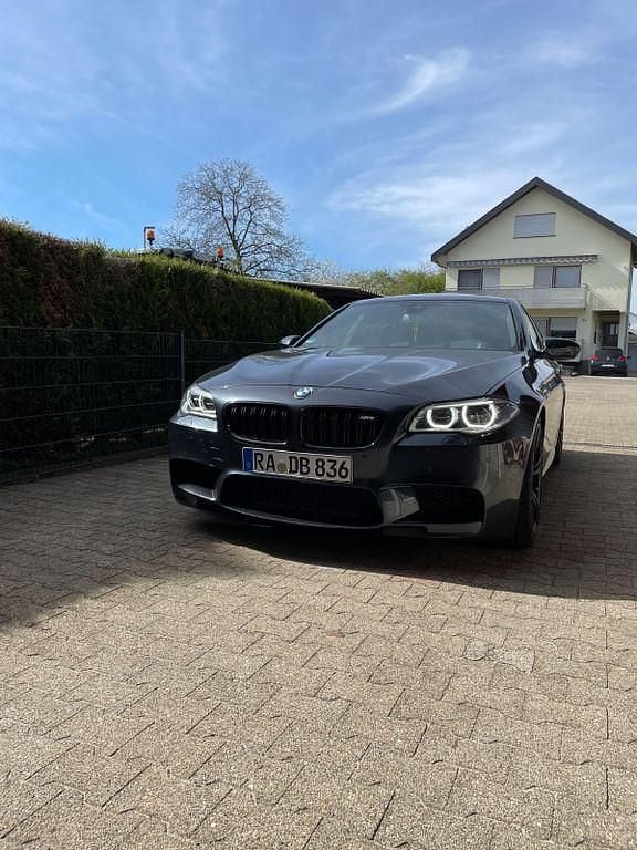 Gebraucht BMW M5 Competition Edition 575 PS (422 kW) 2016 Grau Limousine