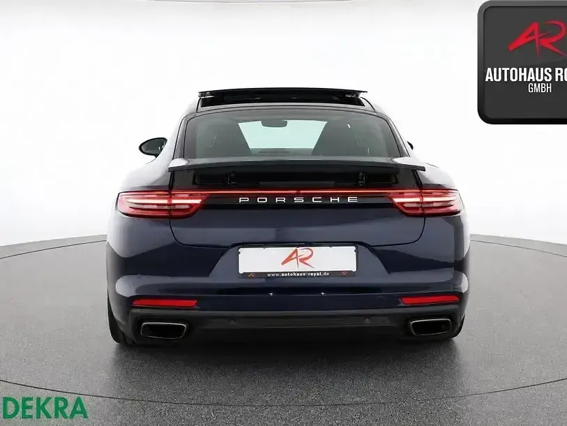 Gebraucht Porsche Panamera 4 330 PS (242 kW) 2018 Blau Kleinwagen