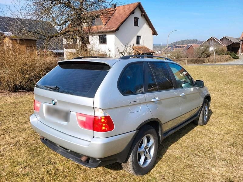Second-hand BMW X5 231 CP (169 kW) 2002 Argintiu SUV