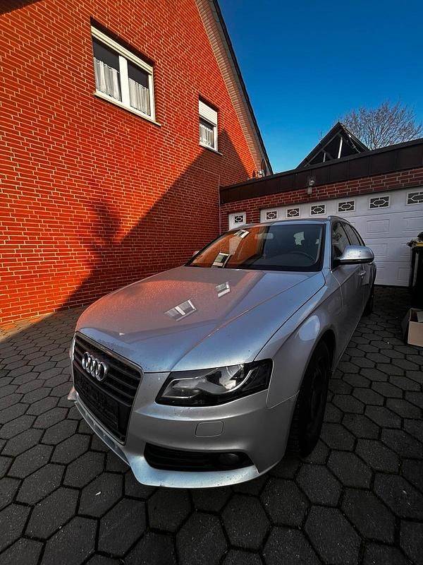 Gebraucht Audi A4 143 PS (105 kW) 2010 Grau Kombi