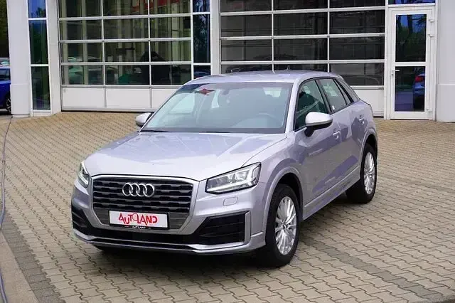 Gebraucht Audi Q2 S-Line 150 PS (110 kW) 2020 Silber SUV