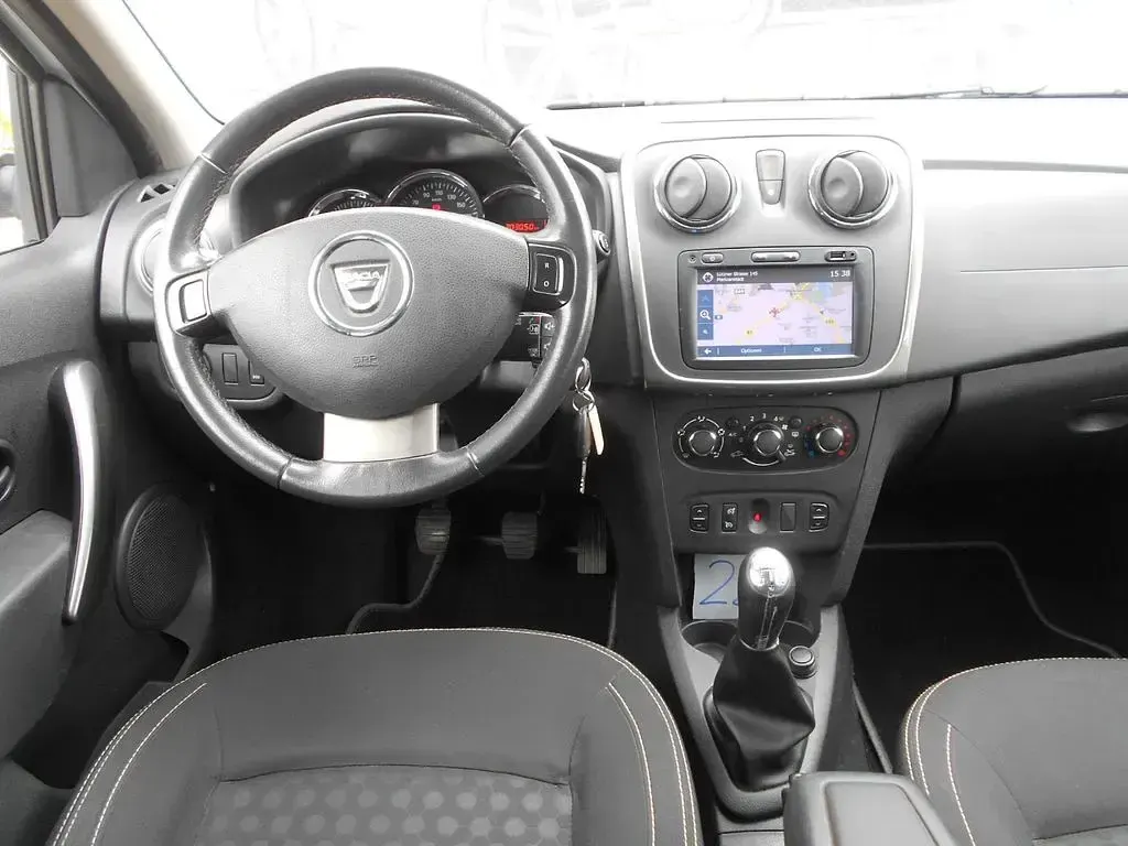 Gebraucht Dacia Logan Lauréate 90 PS (66 kW) 2016 Weiß Kombi