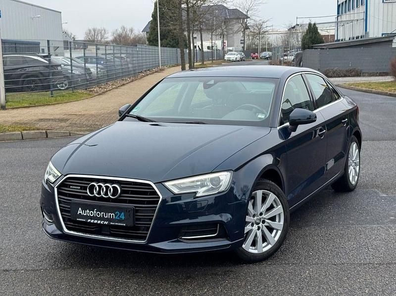 Gebraucht Audi A3 Design 190 PS (139 kW) 2018 Blau Limousine