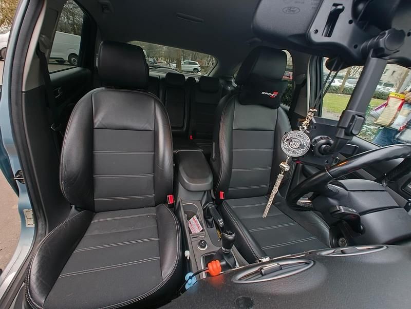 Gebraucht Ford Focus 100 PS (73 kW) 2008 Grau Limousine