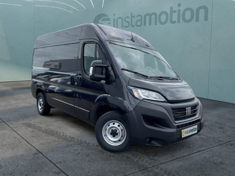 Schwarz Gebraucht 2023 Fiat Ducato Van | 36.640 € (Teuer) - Bild 1/4