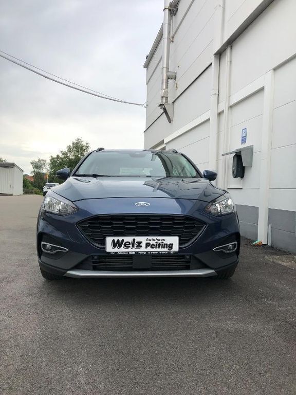 Gebraucht Ford Focus Active 125 PS (91 kW) 2019 Blau Limousine