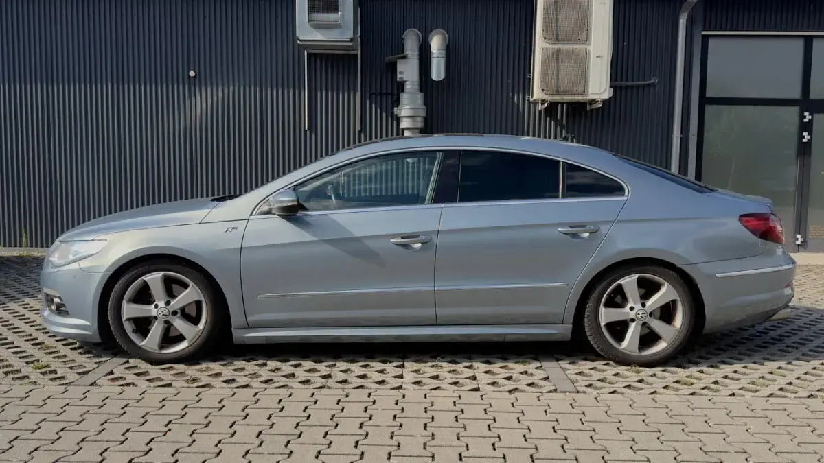 Gebraucht VW CC R-line 211 PS (155 kW) 2011 Grau Limousine