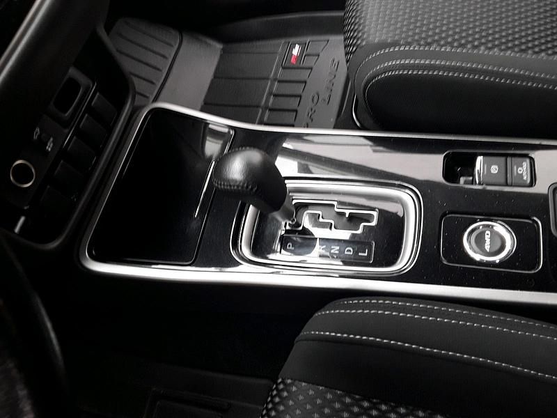 Gebraucht Mitsubishi Outlander 150 PS (110 kW) 2017 Weiß SUV