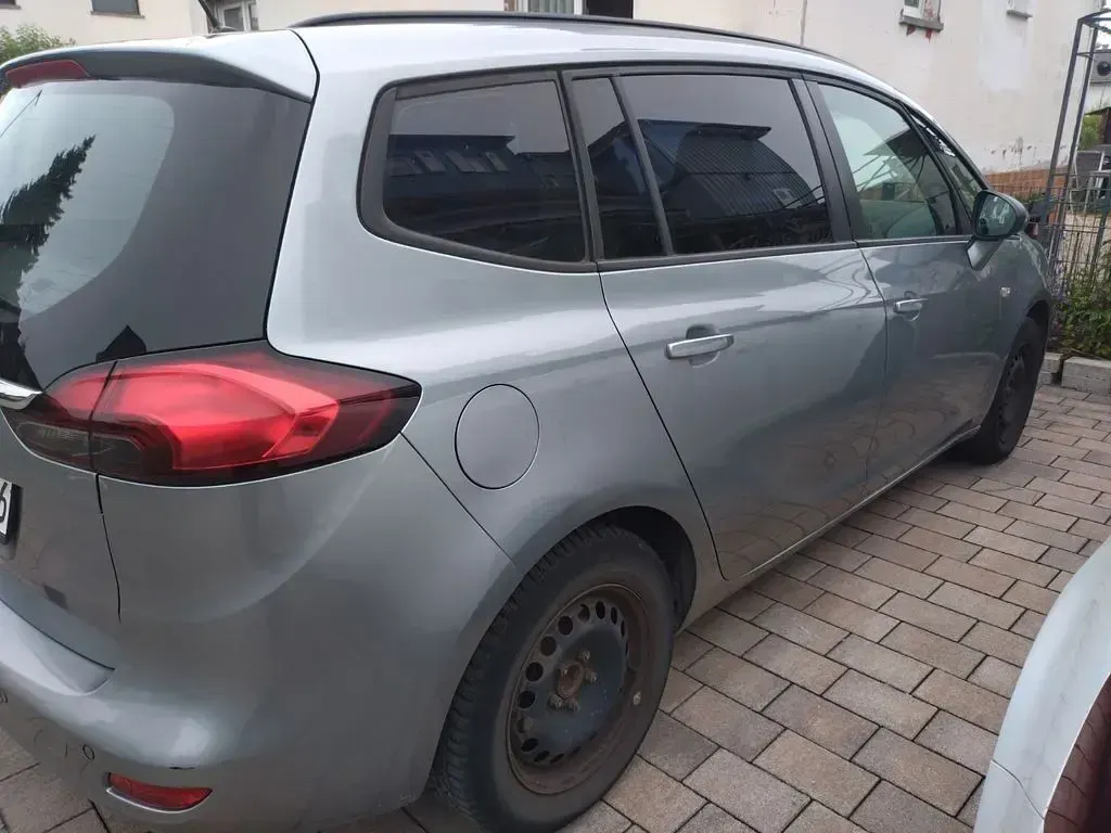 Gebraucht Opel Zafira Tourer Edition 120 PS (88 kW) 2013 Silber Van / Kleinbus