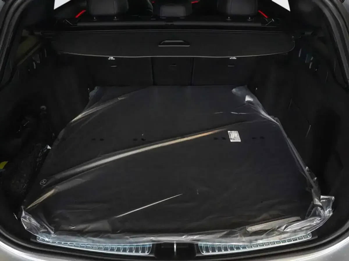 Gebraucht Mercedes C220 AMG 220 PS (161 kW) 2026 Hightech silber Kombi