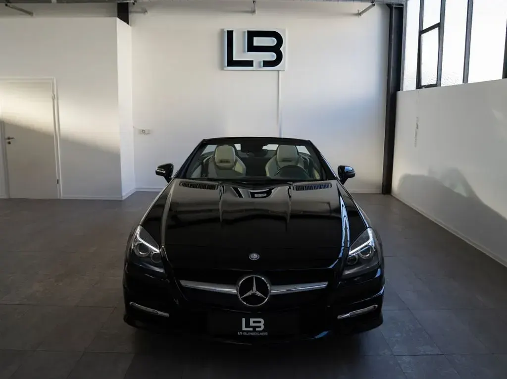 Gebraucht Mercedes SLK350 AMG line 306 PS (225 kW) 2012 Schwarz Cabrio