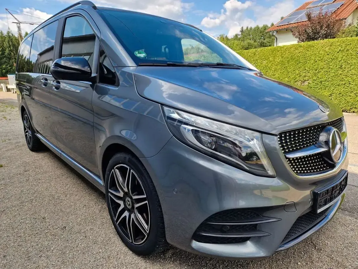 Gebraucht Mercedes V250 190 PS (139 kW) 2021 Selenitgrau Van / Kleinbus