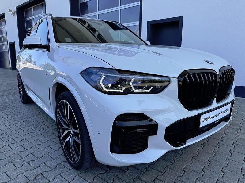 Weiß Gebraucht 2022 BMW X5 M Sport SUV | 59.950 € (Fairer Preis) - Bild 1/4
