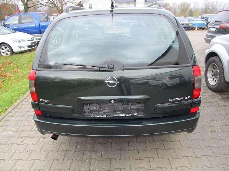 Gebraucht Opel Omega Edition 144 PS (105 kW) 2002 Grün Kombi