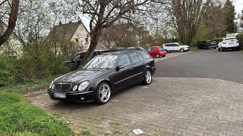 Gebraucht Mercedes E280 Avantgarde 190 PS (139 kW) 2005 Schwarz Kombi