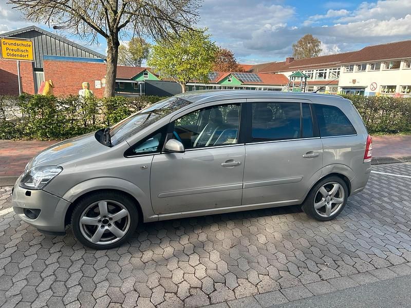 Gebraucht Opel Zafira 180 PS (132 kW) 2008 Grau Van / Kleinbus