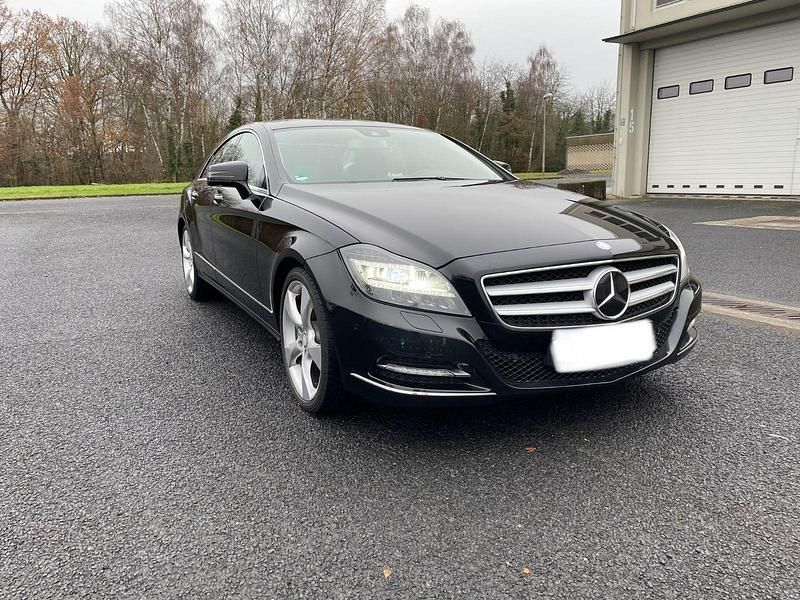 Schwarz Gebraucht 2013 Mercedes CLS350 Coupé | 16.499 € (Guter Preis) - Bild 1/4
