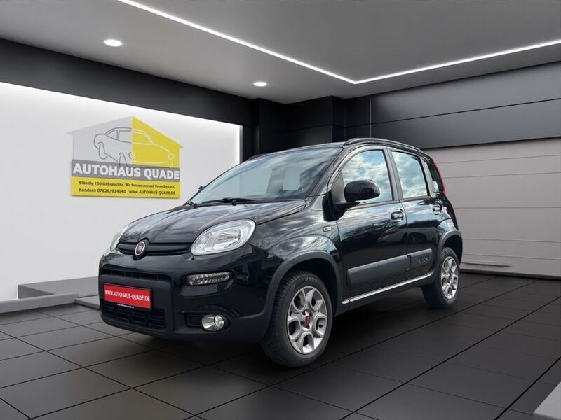 Cinema schwarz) (schwarz Gebraucht 2015 Fiat Panda 4x4 Rock Kleinwagen | 11.999 € (Teuer) - Bild 1/4
