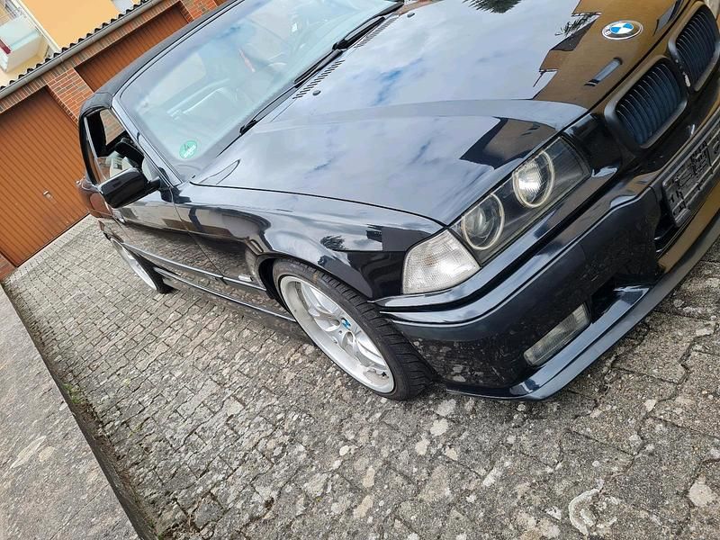 Gebraucht BMW 320 Cabriolet Performance 150 PS (110 kW) 1997 Schwarz Cabrio