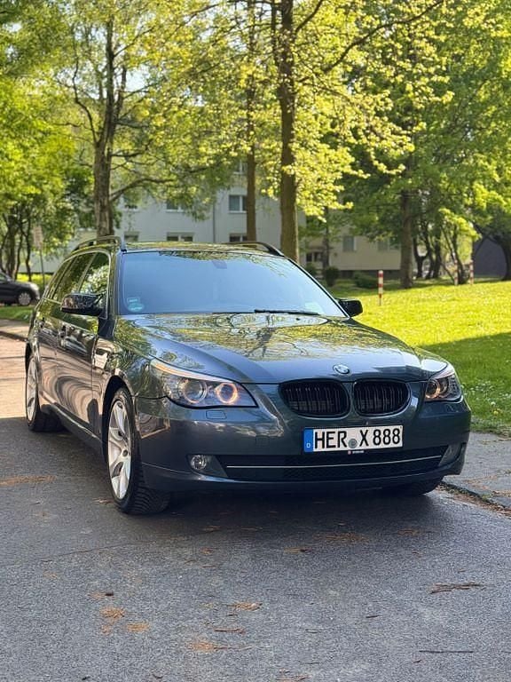 Usata BMW 520 163 CV (119 kW) 2008 Grigio Station wagon
