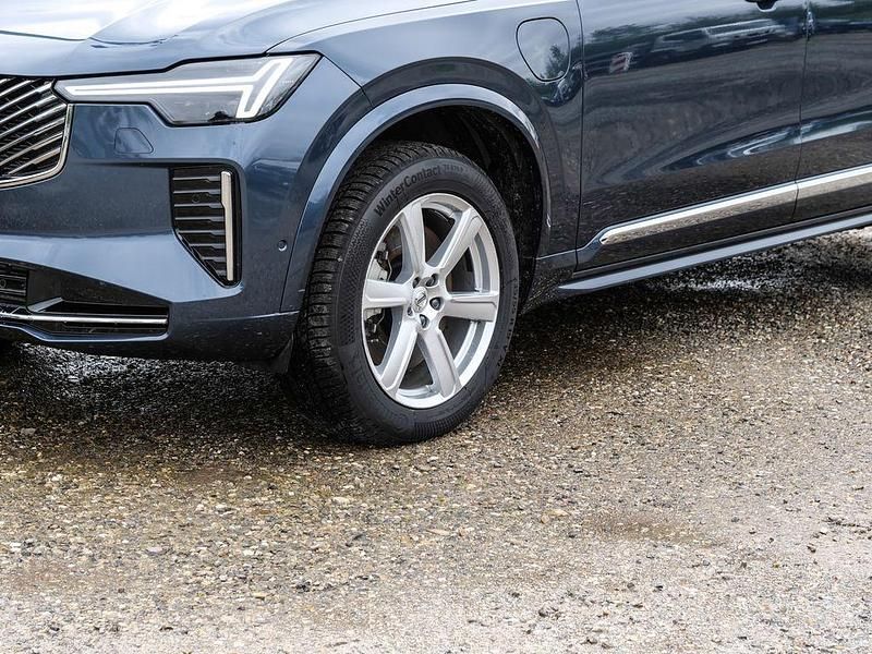 Second-hand Volvo XC90 Plus 455 CP (334 kW) 2025 Albastru SUV