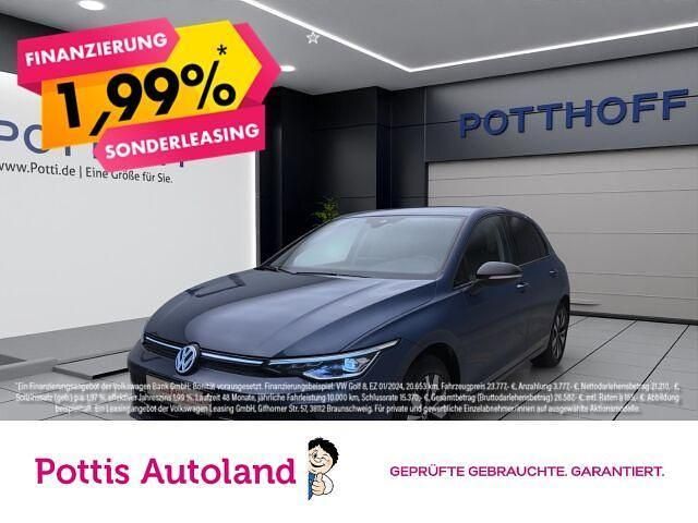Blau Gebraucht 2024 VW Golf VIII Goal Limousine | 23.977 € - Bild 1/4
