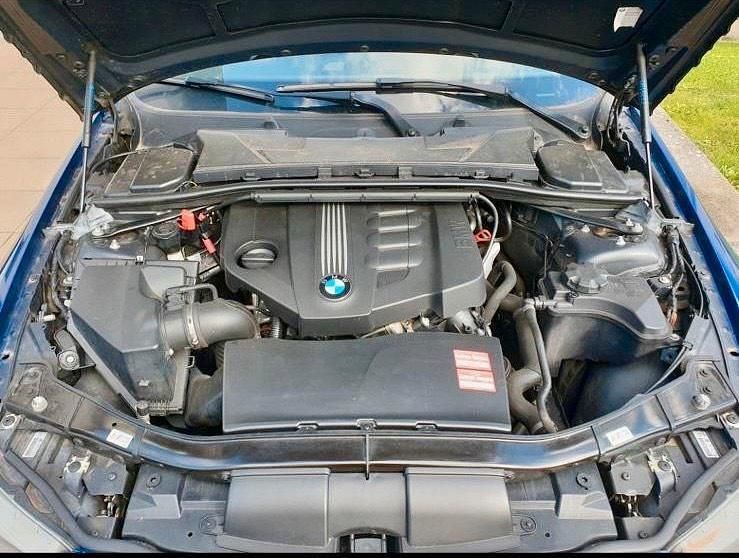 Gebraucht BMW 318 M Sport 143 PS (105 kW) 2012 Blau Kombi