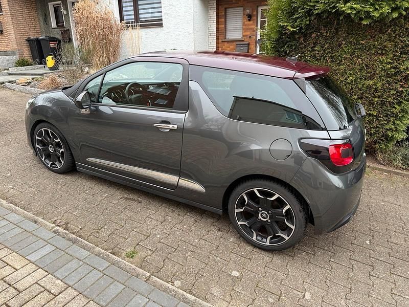 Gebraucht Citroën DS3 120 PS (88 kW) 2013 Grau Kleinwagen