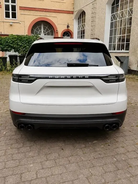 Gebraucht Porsche Cayenne 340 PS (250 kW) 2019 Grau SUV