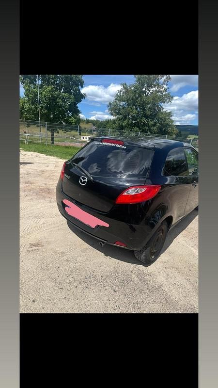 Gebraucht Mazda 2 75 PS (55 kW) 2009 Schwarz Kleinwagen