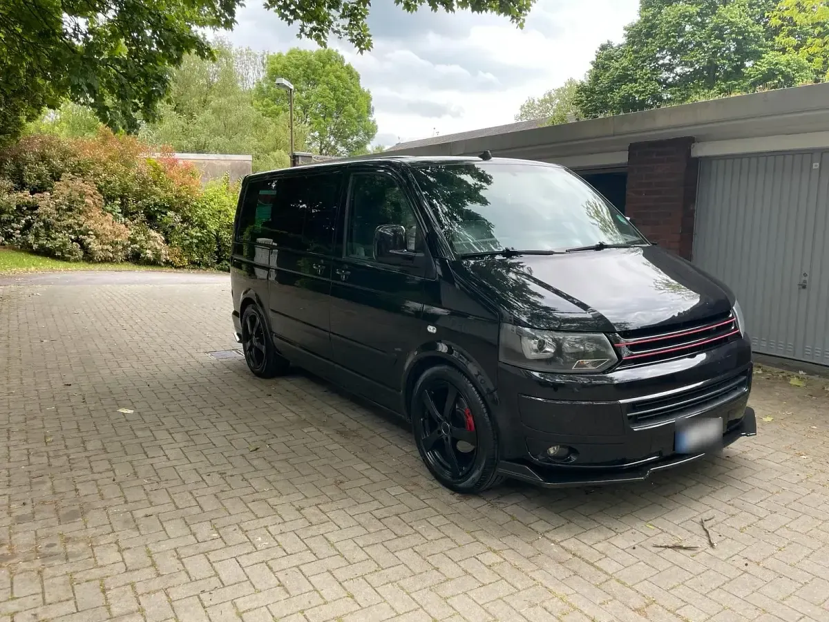 Gebraucht VW Multivan 174 PS (127 kW) 2004 Schwarz Van / Kleinbus