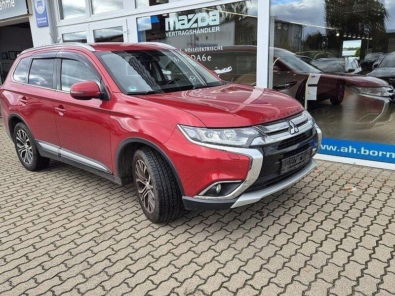 Gebraucht Mitsubishi Outlander 150 PS (110 kW) 2016 Karminrot (m) SUV