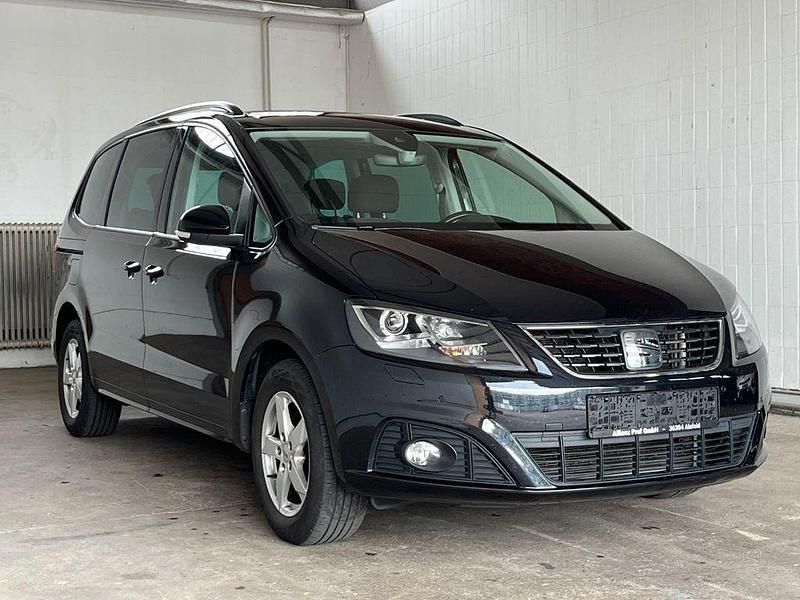 Schwarz Gebraucht 2021 Seat Alhambra Style Van / Kleinbus | 20.999 € (Superpreis) - Bild 1/4