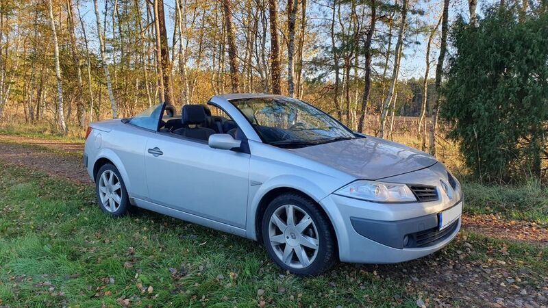 Silber Gebraucht 2007 Renault Mégane Cabriolet Dynamique Cabrio | 1.400 € (Fairer Preis) - Bild 1/4