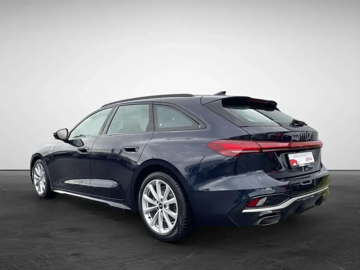 Gebraucht Audi A5 Edition .1 204 PS (150 kW) 2025 Firmamentblau metallic Kombi