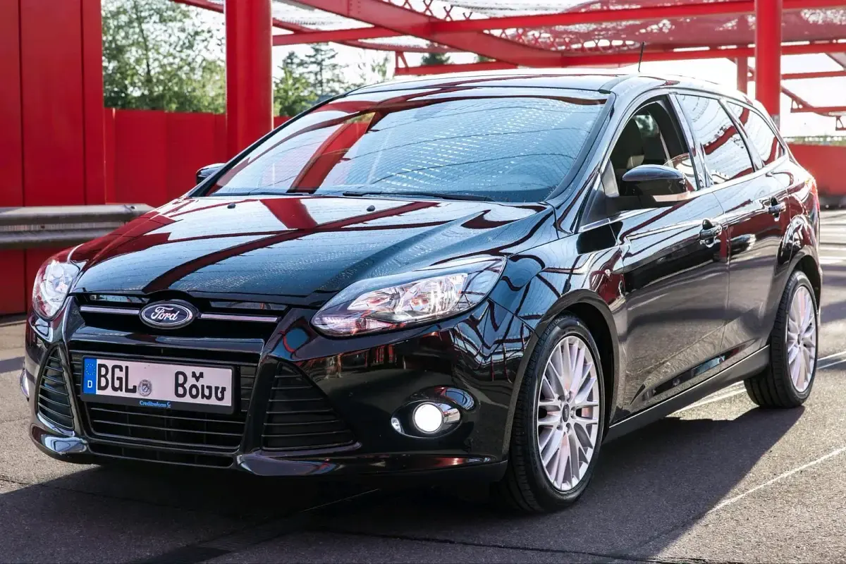 Gebraucht Ford Focus Titanium 163 PS (119 kW) 2012 Schwarz Kombi