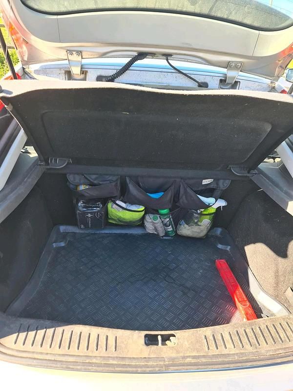 Second-hand Ford Focus 100 CP (73 kW) 2005 Argintiu Coupe