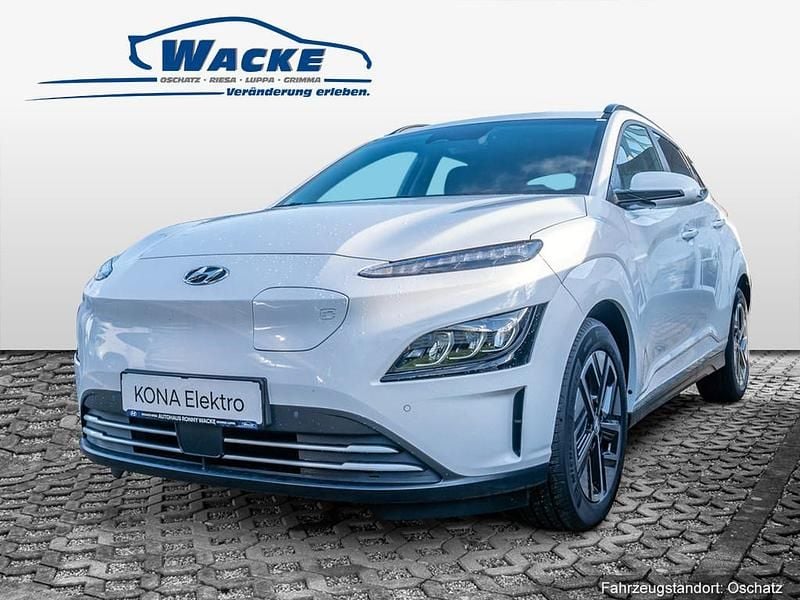 Farbe: weiss Gebraucht 2023 Hyundai Kona Trend SUV | 29.480 € (Guter Preis) - Bild 1/4