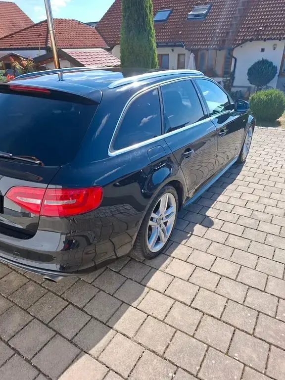 Gebraucht Audi A4 S-Line 170 PS (125 kW) 2012 Schwarz Kombi