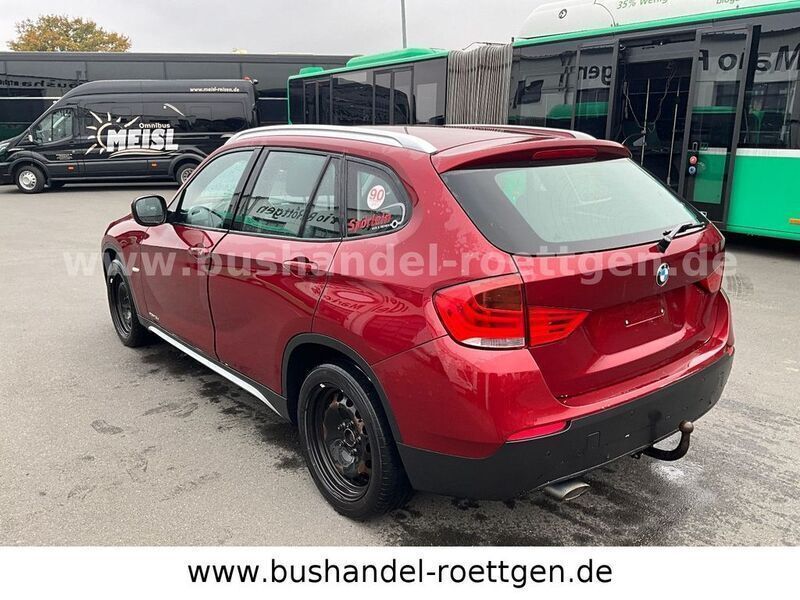 Gebraucht BMW X1 143 PS (105 kW) 2011 Rot SUV