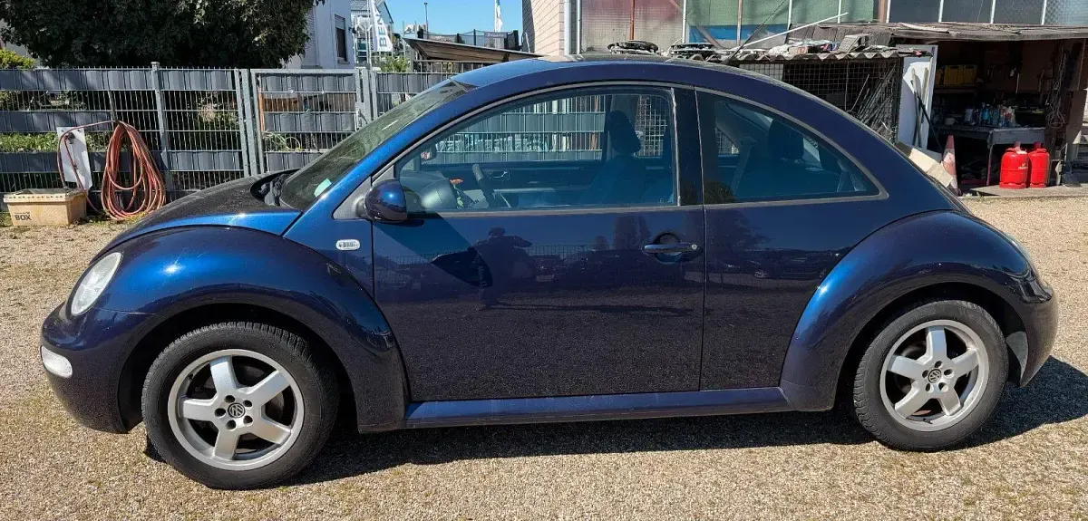 Gebraucht VW New Beetle 116 PS (85 kW) 2003 Blau Kleinwagen