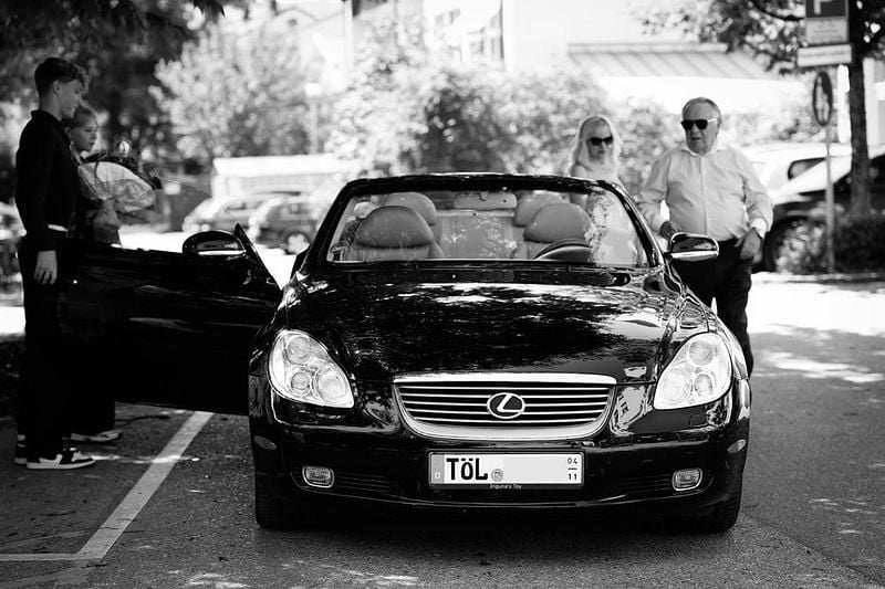 Schwarz Gebraucht 2002 Lexus SC430 Cabrio | 23.900 € (Teuer) - Bild 1/4
