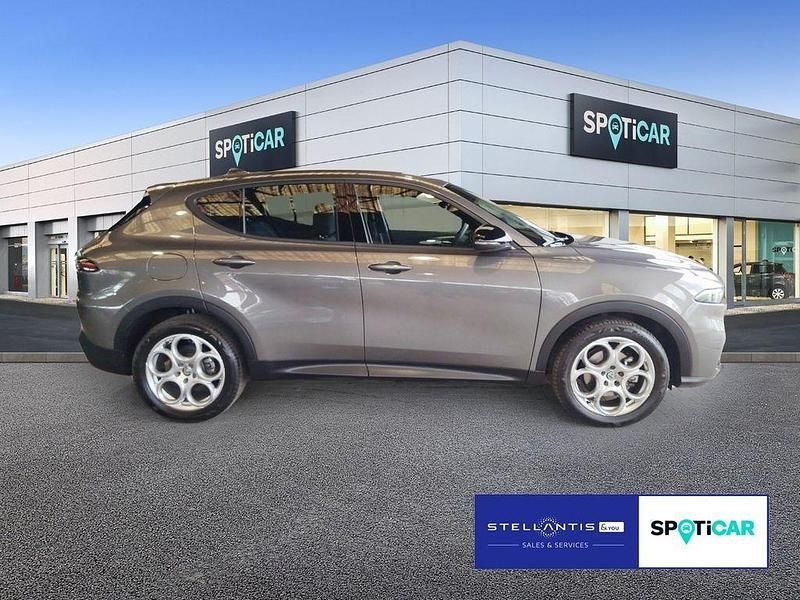 Second-hand Alfa Romeo Tonale Super 131 CP (96 kW) 2024 Gri SUV