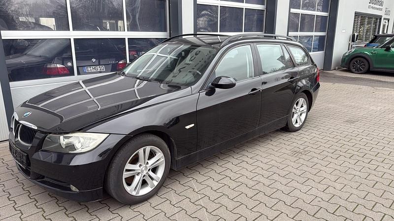 Gebraucht BMW 318 143 PS (105 kW) 2007 Schwarz Kombi