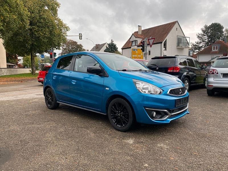 Blau Gebraucht 2019 Mitsubishi Space Star Active Limousine | 7.999 € (Superpreis) - Bild 1/3