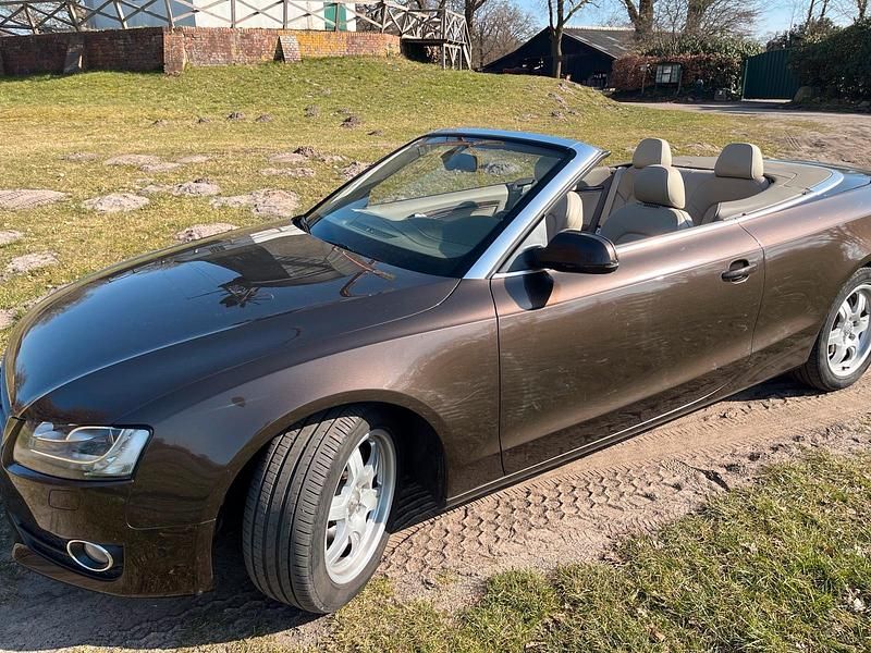 Gebraucht Audi A5 Cabriolet 271 PS (199 kW) 2011 Braun Cabrio
