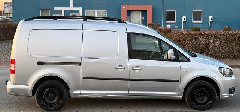 Gebraucht VW Caddy Maxi 140 PS (102 kW) 2012 Silber Van / Kleinbus