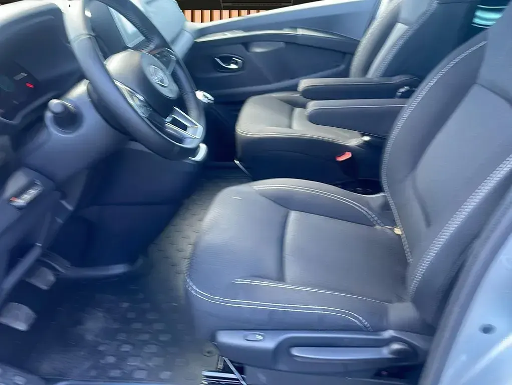 Gebraucht Nissan Primastar Tekna 170 PS (125 kW) 2025 Grau Van / Kleinbus