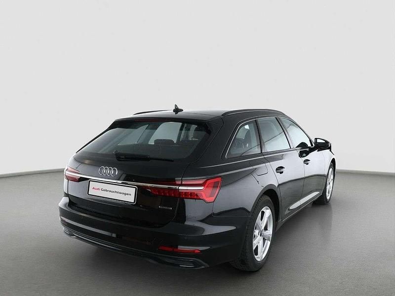 Gebraucht Audi A6 Ambiente 299 PS (219 kW) 2024 Mythosschwarz metallic Kombi